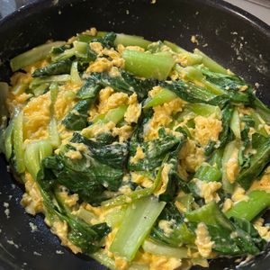 iwackの作ってみた!投稿(【チンゲン菜のふわふわ卵炒め】シンプルなのにあと引く美味しさ)