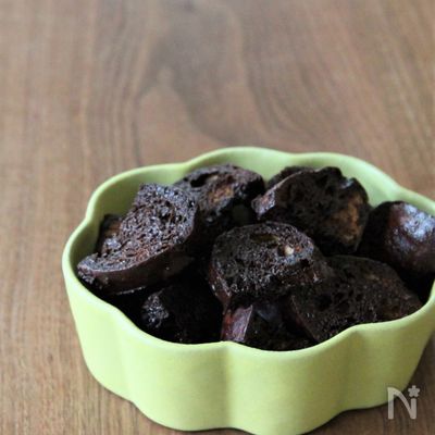 余ったパンをリメイク♪しみチョコラスク
