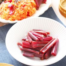 栄養満点◎ビーツの茎のピクルス