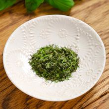 レンジでお手軽！【乾燥バジル】余ったバジルで！