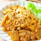 やみつき♡【豚こまと蓮根のコチュマヨ炒め】ご飯が進む♪