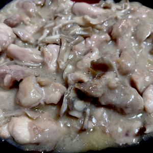 なおの作ってみた!投稿(ワンパン10分!【鶏むね肉ときのこのクリーム煮】牛乳で簡単♩)