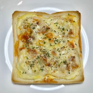 キャピタンの作ってみた!投稿(【ザクザクラー油のオニオンチーズトースト】旨さ衝撃!!)