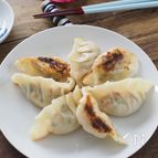 【米粉入りでもちもち】子供も喜ぶ♡緑野菜を補う餃子