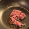 【ひき肉炒飯】ワンパンでガッツリ満足の工程1