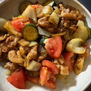 やすＰの作ってみた!投稿(豚肉とズッキーニとトマトのカレーオイスター炒め)