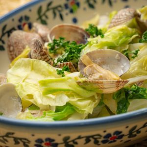 ミッチーの作ってみた!投稿(あさりとキャベツの塩バター蒸し『毎年の春の楽しみに♪』)