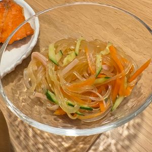 ryocoの作ってみた!投稿(お湯で戻して和えるだけ♪ツルツルいけちゃう「彩り春雨サラダ」)