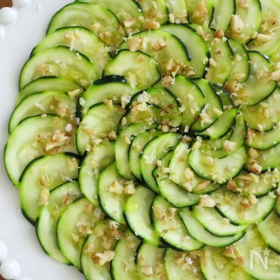 生で食べちゃう!ズッキーニのシャキシャキサラダ
