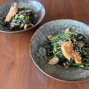 こむぎの作ってみた!投稿(【ささみとほうれん草のパパッと炒め】ごまの風味と塩昆布の旨味)