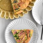 【菜の花とベーコンの和風オープンオムレツ】だしの旨味抜群！