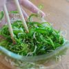 5分で簡単！ピーマンとしらすの旨塩和えの工程2