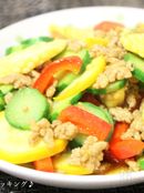 パッパッと10分♪挽肉と彩り野菜のカレー風味炒め