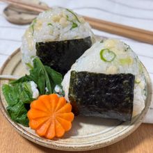 我が家のたぬきおにぎり