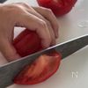 【5分でできる♡絶品！トマトのおかかサラダ】簡単で旨い！の工程1