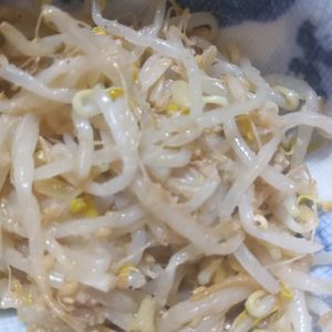 mmm10の作ってみた!投稿(5分で!もやしナムル。レンジで簡単おつまみ、あと一品の副菜。)
