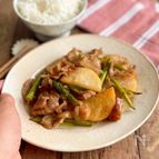 豚肉と長芋とアスパラのシャキホクッ甘辛炒め