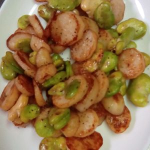 鶏皮坊主の作ってみた!投稿(【止まらない美味しさ】そら豆とじゃがいものバター醤油炒め)