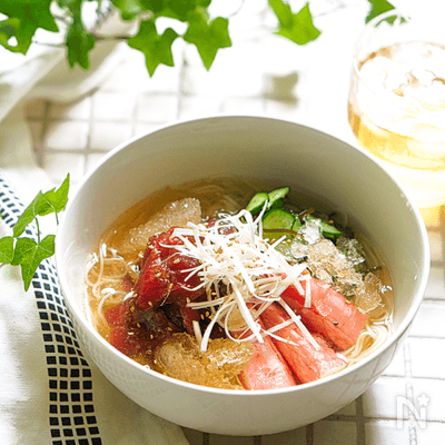お手軽 氷出汁&マグロユッケ載せ冷麺