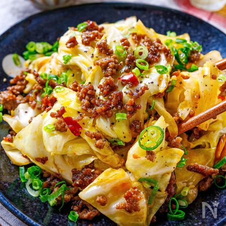 【ワンパン5分で即完成!】ご飯ガッツリ☆肉味噌キャベツ♡