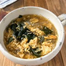 黄金比で作る！おかわり必至の♡︎卵とわかめの春雨スープ