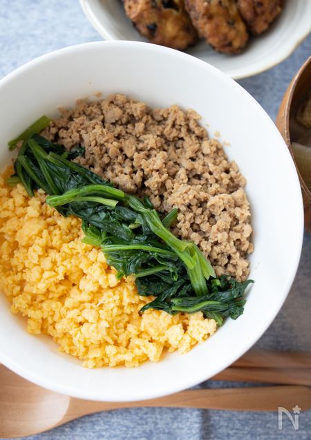 本当に美味しい3色そぼろご飯 何度も作りたい定番レシピvol 100 レシピサイト Nadia ナディア プロの料理家のおいしいレシピ 本当に美味しい3色そぼろご飯 何度も作りたい定番レシピvol 100 レシピサイト Nadia ナディア プロの料理家のおいしいレシピ