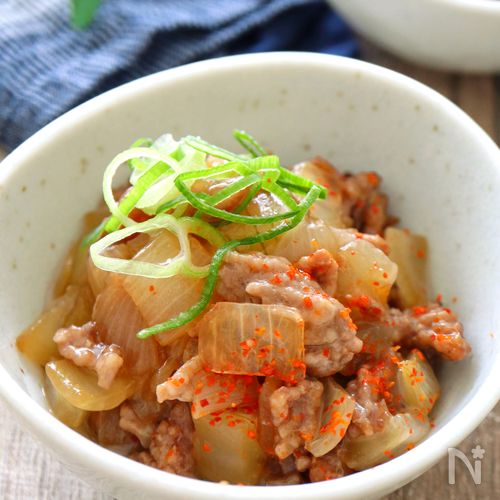 火を使わない！新玉ねぎのそぼろ煮♩材料２つ簡単3Step
