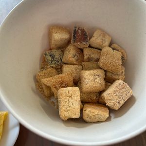 シャオランの作ってみた!投稿(ざくざく！食パンで作るきな粉揚げパン)