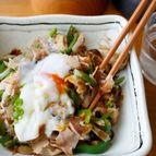 『ピーマンと椎茸の豚しゃぶの温玉おかか和え』＃簡単＃やみつき