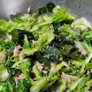 miyucyannの作ってみた!投稿(水っぽくならない◎作り置きにも【キャベツのツナわかめサラダ】)