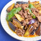 丸茄子と牛こまのピリ辛味噌炒め