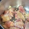 野菜たっぷり♡鶏肉ともち麦の塩麹スープカレーの工程1