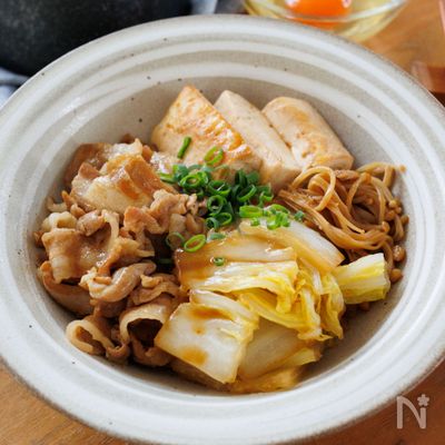 『白菜と豚肉のすき焼き風煮』ぱぱっと味しみ♡味付け簡単⭐︎