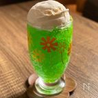 ぷるシュワ♡ペットボトルで簡単「メロンクリームソーダゼリー」