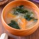 【ほうれん草とにんじんと玉ねぎのお味噌汁】