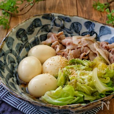 ＊豚バラと春キャベツとゆで卵の煮もの＊