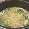 鍋ひとつですぐできる！【ねぎ塩ツナ麺】の工程3