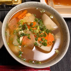 ゆっこの作ってみた!投稿(生姜でぽかぽか♡『崩し豆腐のけんちん汁』)