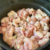 【ご飯が止まらない!】鶏肉と根菜の塩麹バター炒めの工程3