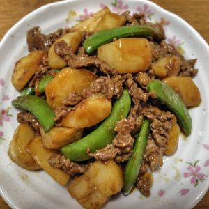 1285824の作ってみた!投稿(牛肉と春野菜のカレー炒め)