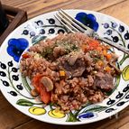 デミグラスソースと炊き込む「ビーフシチュー風釜飯」