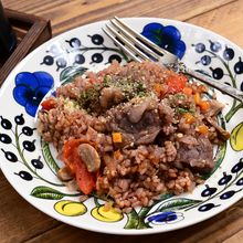 デミグラスソースと炊き込む「ビーフシチュー風釜飯」