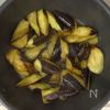 茄子と豚こまでバリ旨《にんにく甘酢炒め》の工程2