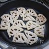 ごま油で美味しい「蓮根の塩炒め」の工程1