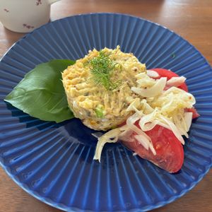こむぎの作ってみた!投稿(デリ風♪ツナとじゃがいもの地中海風サラダ)