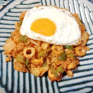 M＊Pの作ってみた!投稿(お昼ごはんにちょうど良いちくわのキムチチャーハン)
