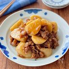 ほくほくおいしい♩里芋と牛肉の甘辛バター炒め