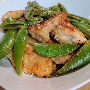 まゆのの作ってみた!投稿(【鶏むね肉とスナップえんどうのレモンオイマヨソテー】めちゃ旨)