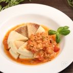 マフィンのツナチーズトマト添え