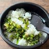 【小松菜混ぜごはん】レンチン和えるだけ！の工程4